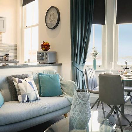 Sea View Serenity Breath Taking Sea View Sleeps 4 Scarborough Extérieur photo