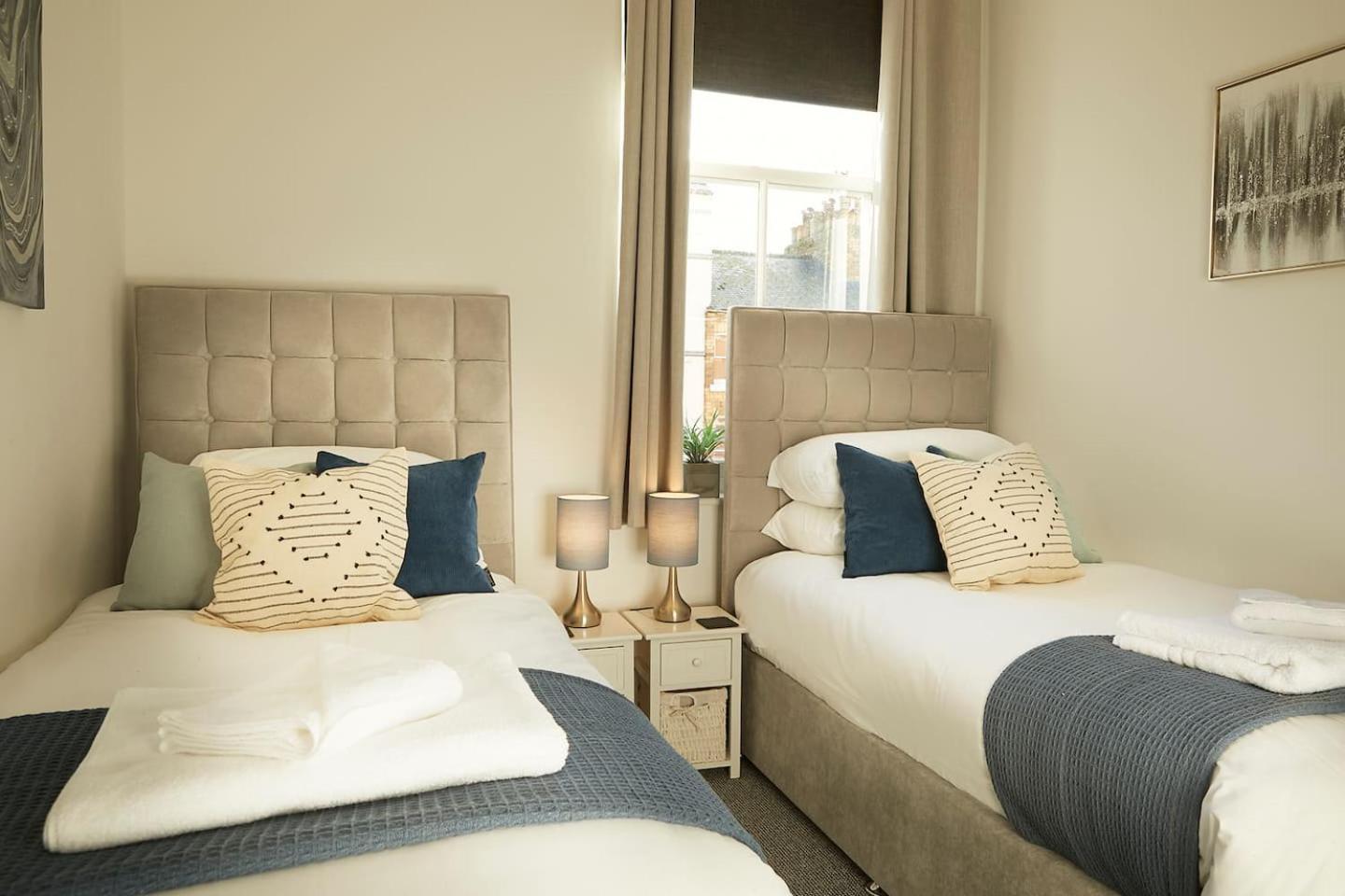Sea View Serenity Breath Taking Sea View Sleeps 4 Scarborough Extérieur photo